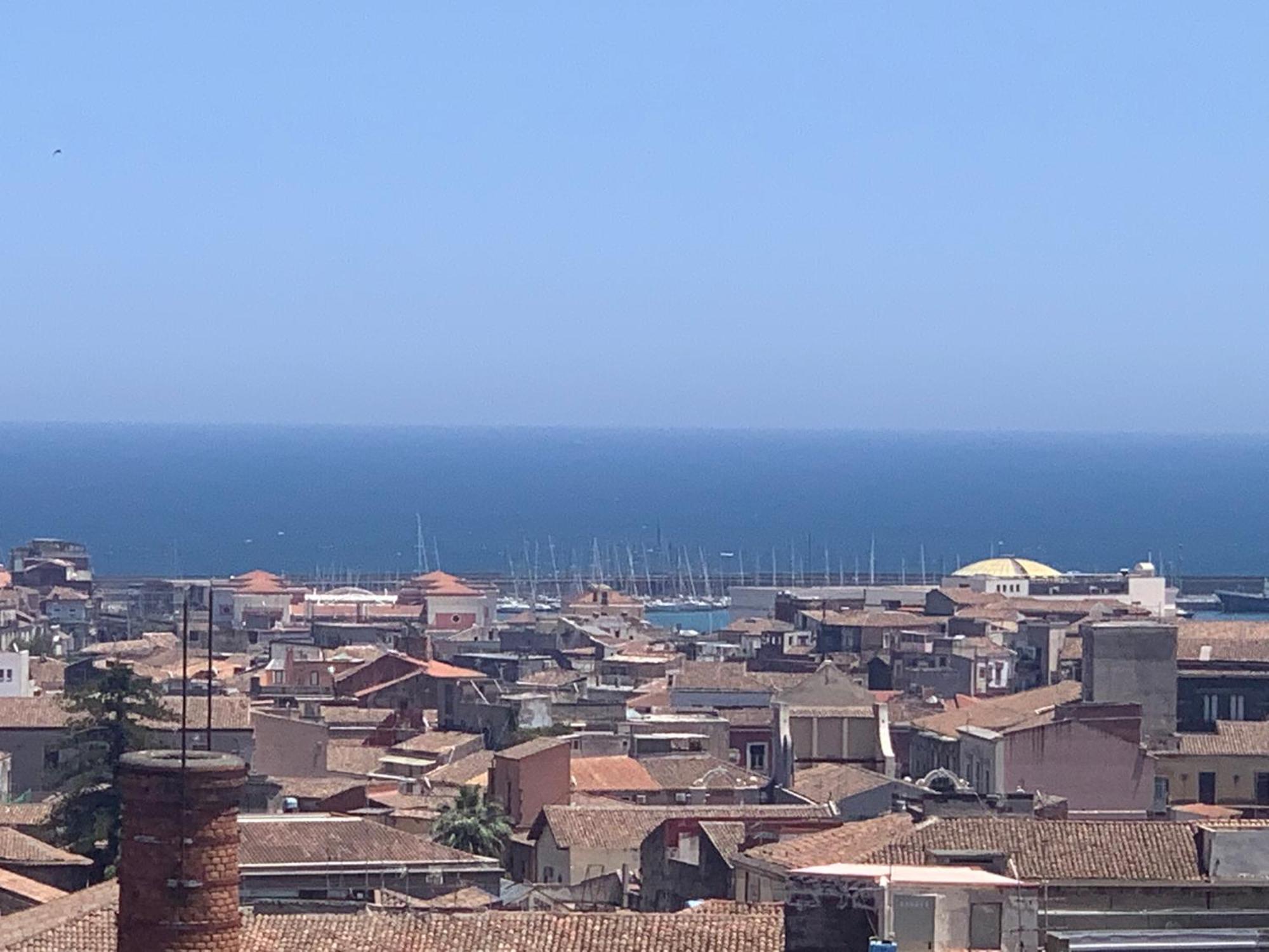 Appartamento Atticogaribaldi Aeroporto di Catania Fontana Rossa Esterno foto